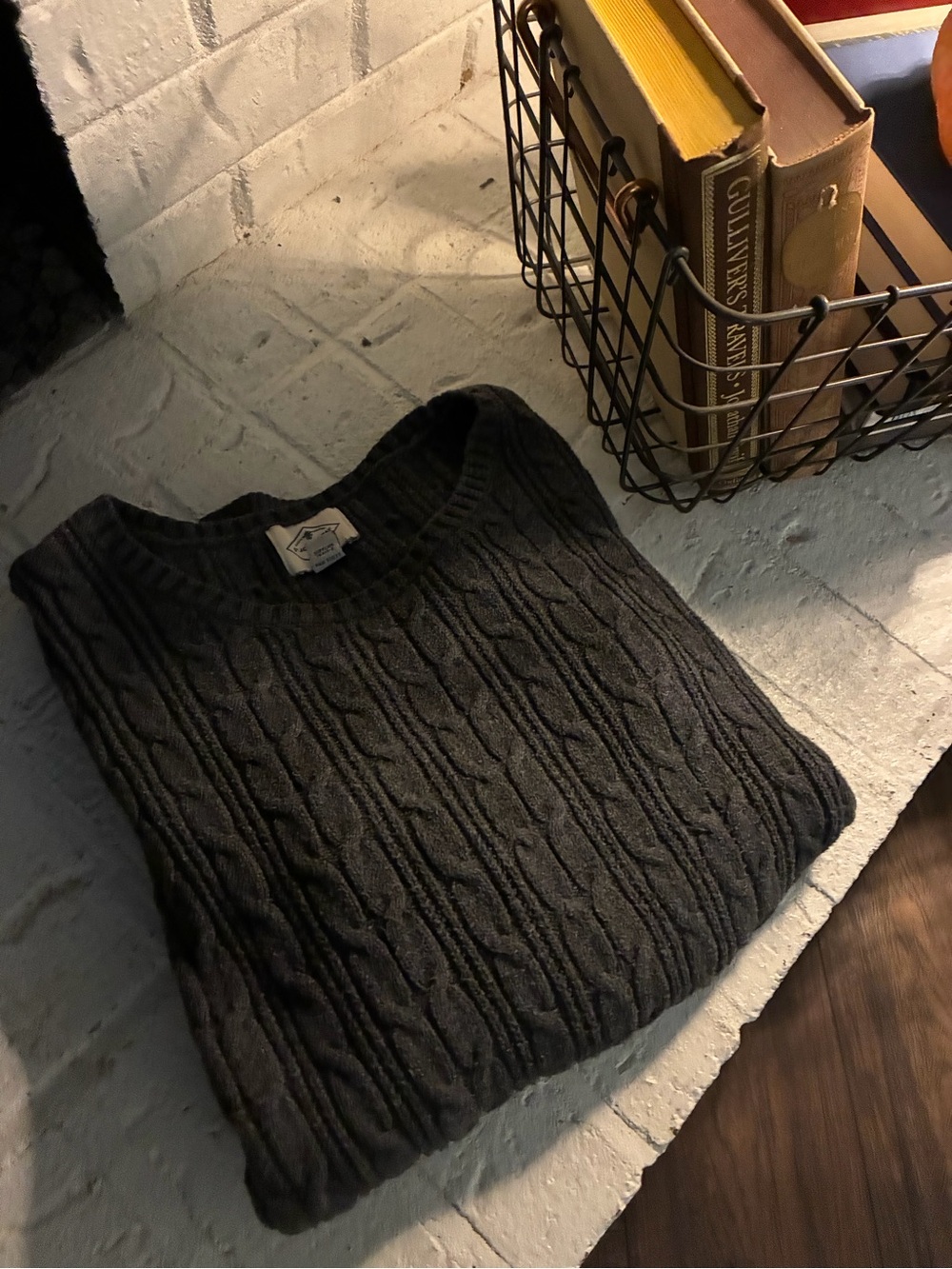 St. John’s (JCPenny) Classic Cable Knit Crewneck Sweater - Dark Gray
Large